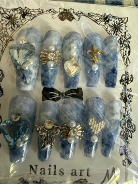 Glossy acrylic Blue Marble Press-On Nails with Gold & Pearl Accents
